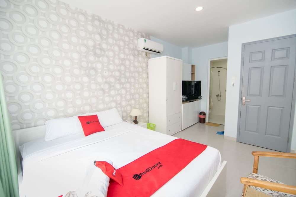 RedDoorz near SC Vivocity Mall 2