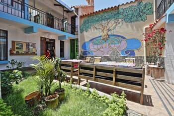 The Celtic Cross - Hostel