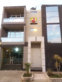 Amaris Hotel - Hostel