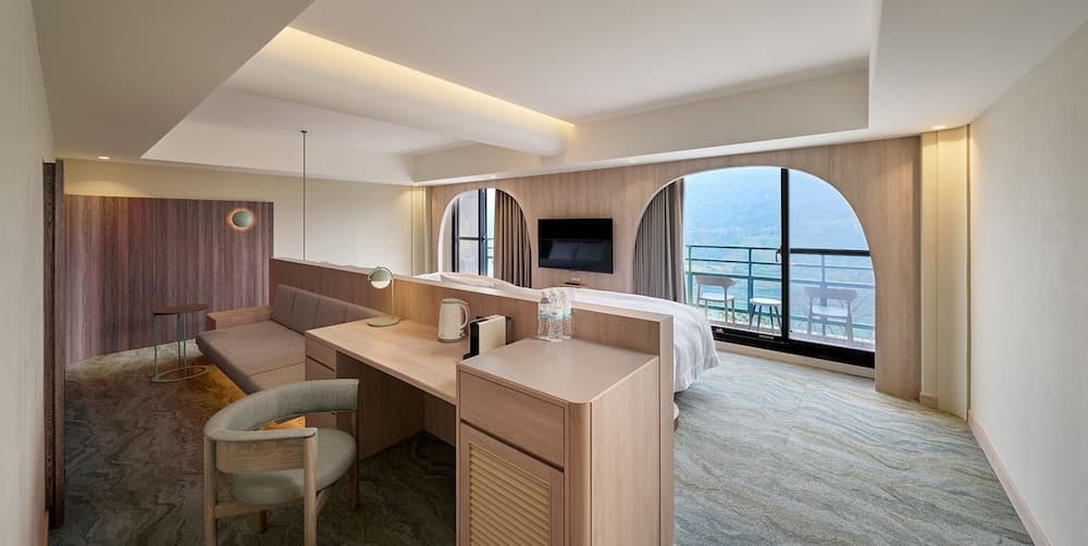 Howard Lake Resort Shihmen Dam