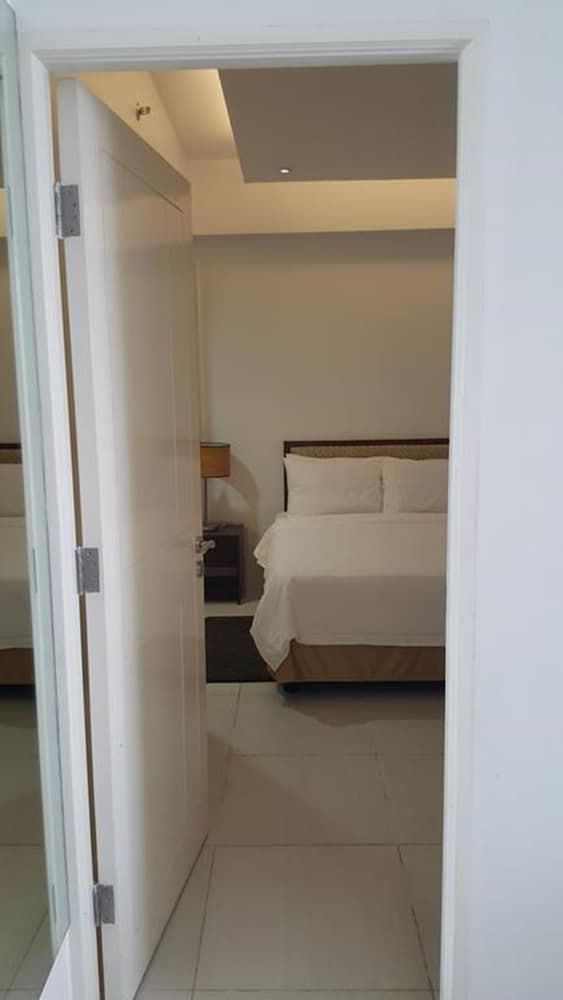 Twin Oaks Place Units