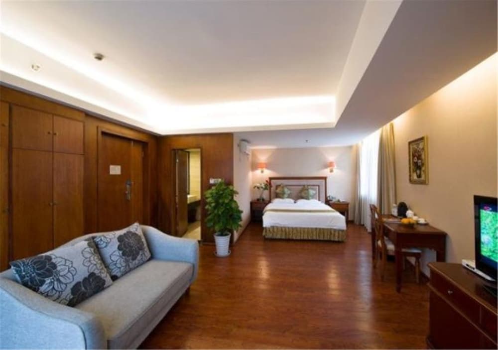 Shi Dai Jin Cheng Hotel