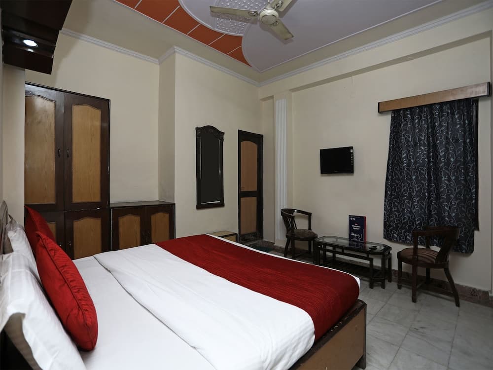 OYO 12671 Hotel Prithvi Palace