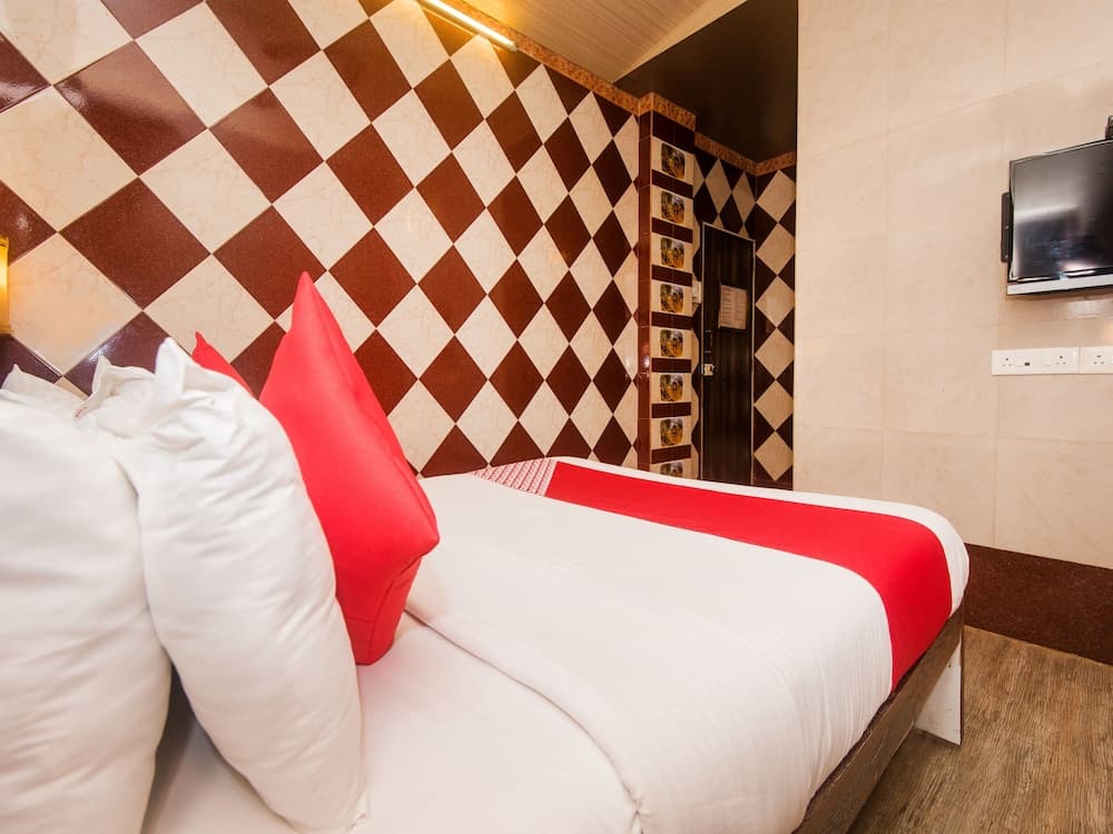 OYO 16119 Hotel Oliver