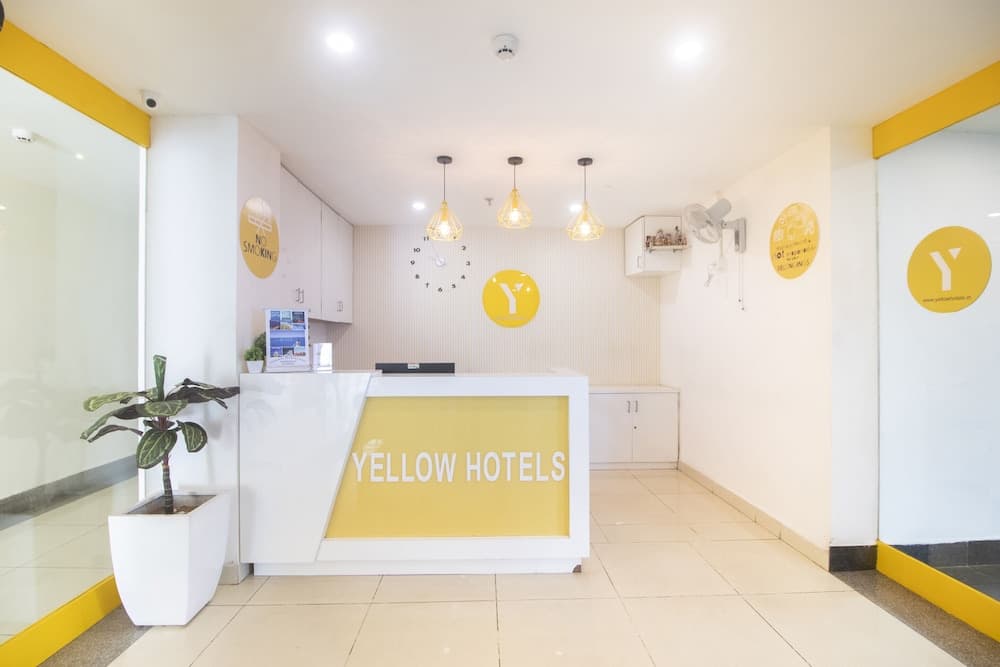 OYO 16340 Yellow Hotels