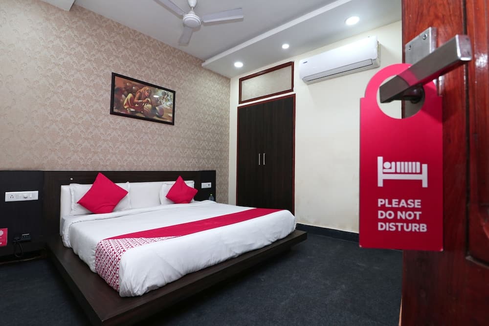 OYO 16499 Hotel Moti Dungri Palace