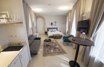 Mamilla Design Apartments