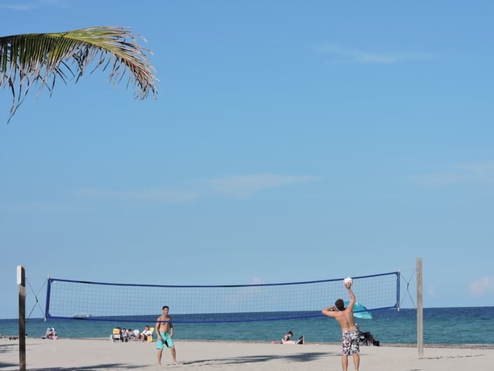 Seabreeze Beachside Studios by ValGal