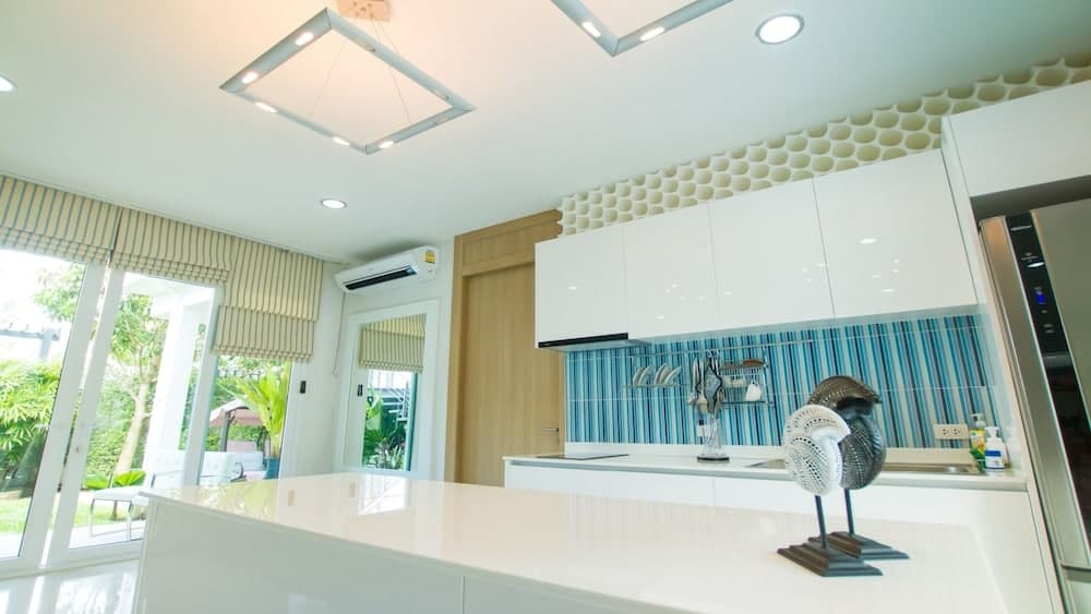 Luxury 5br Pool Villa and Sport Center