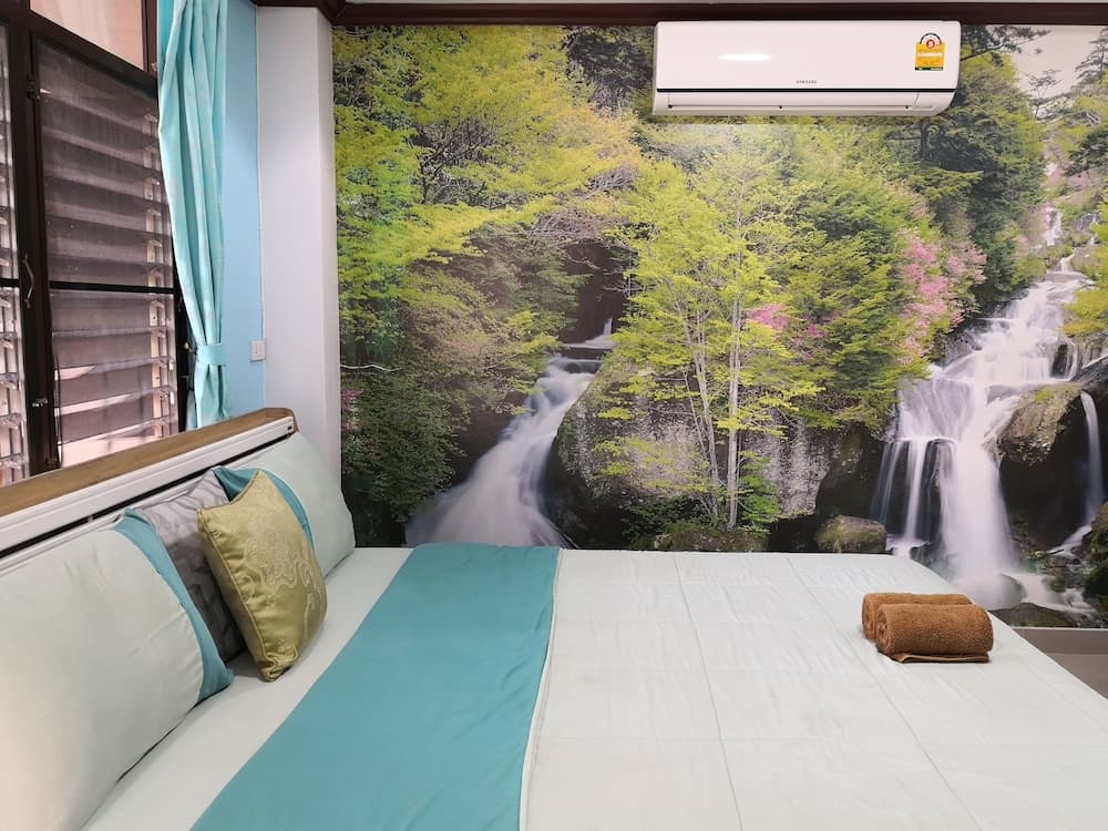 Rimnam Tanaporn Resort