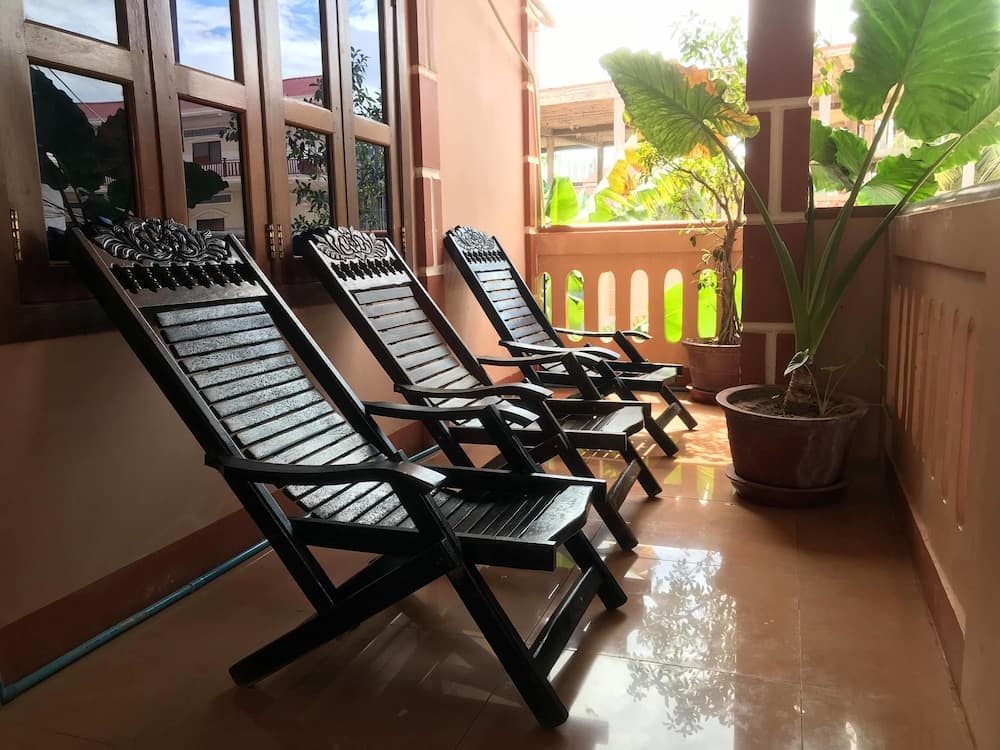 Golden Ganesha Villa - Hostel