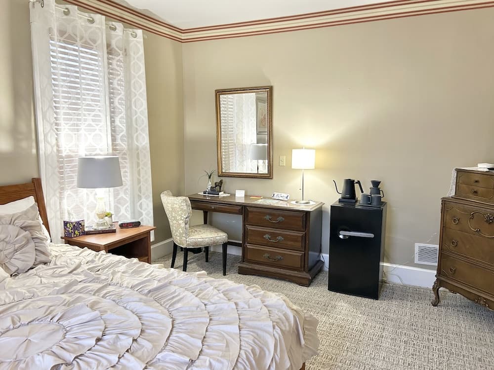 The Lincoln Short North B&B