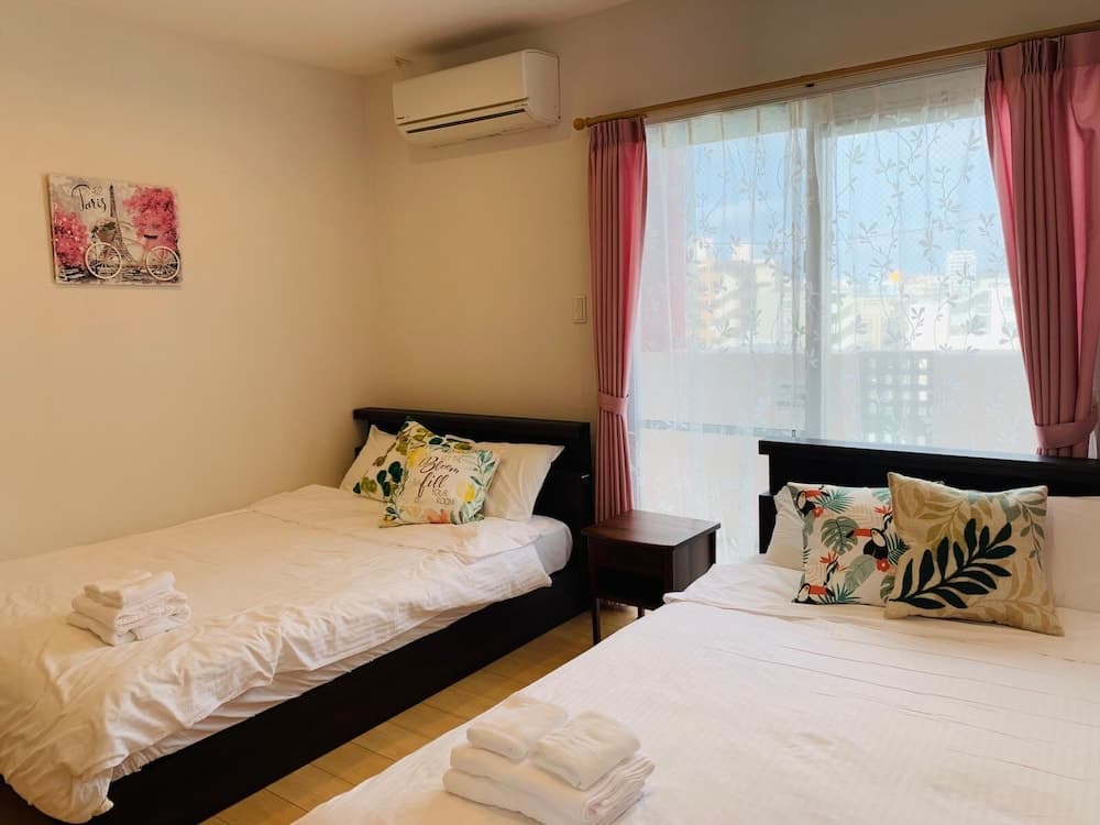 Mr. Kinjo SATOMO in Ginowan