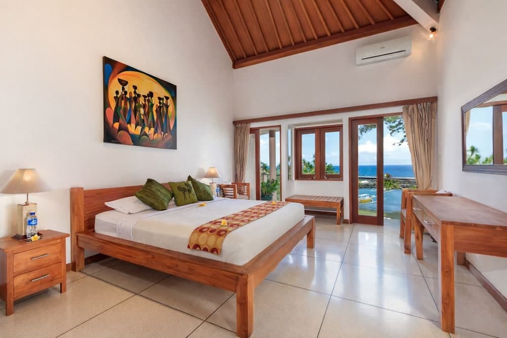 Villa Pantai by Villa Finder