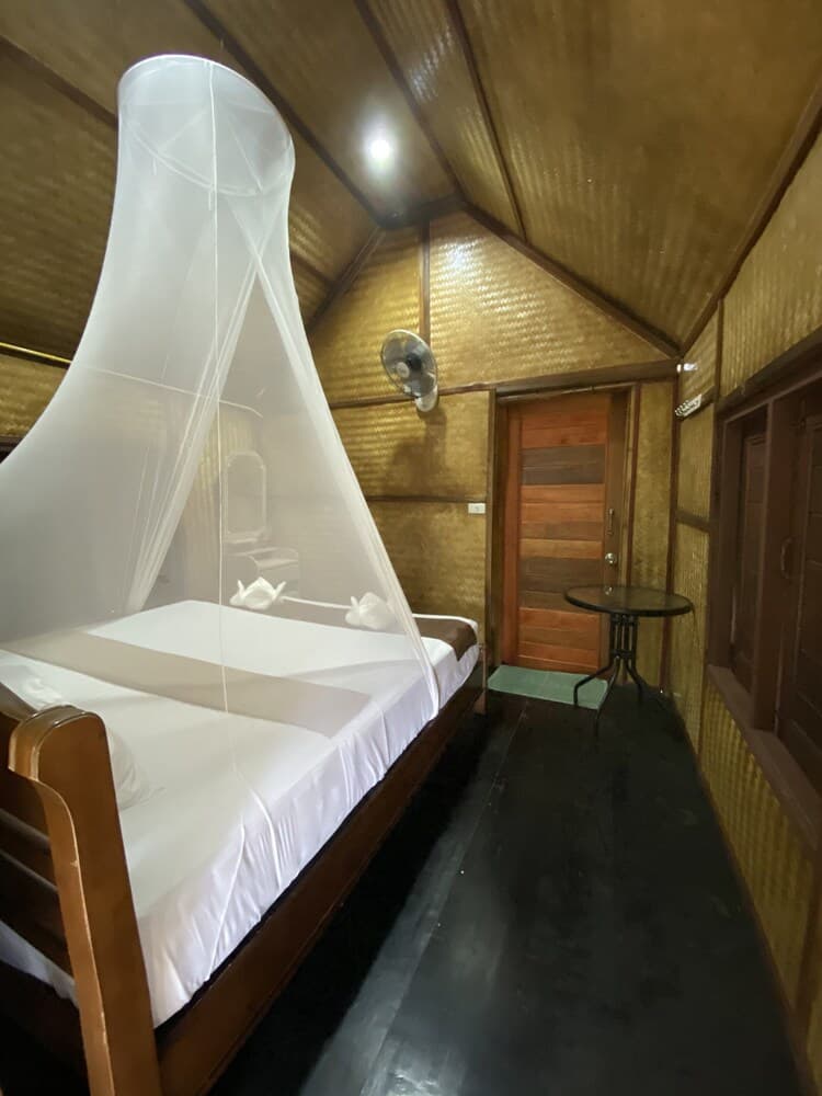 Khaosok Bamboo Huts Resort