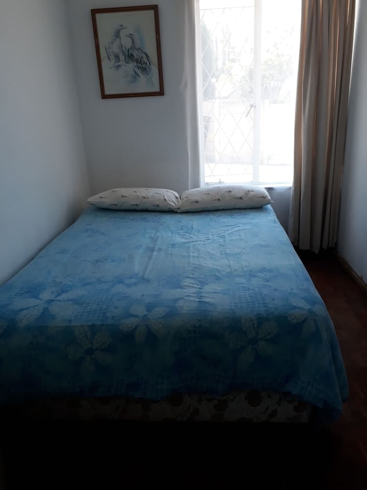 Accoustix Backpackers Lodge