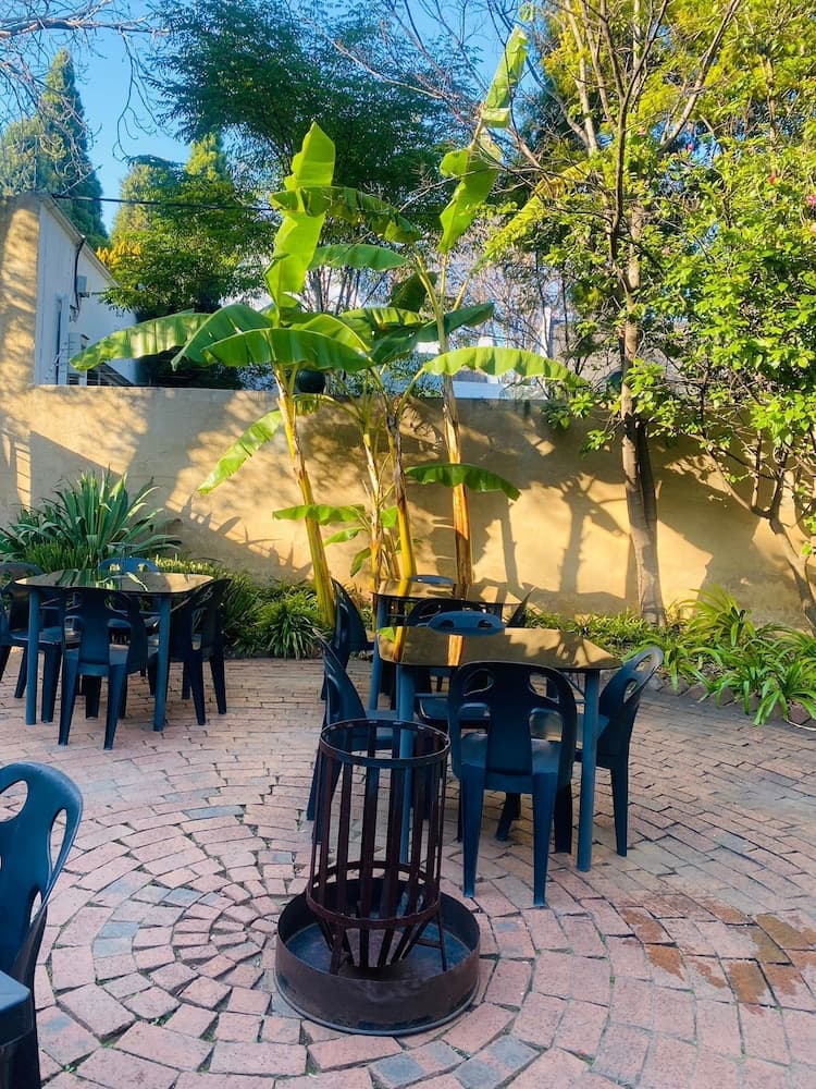 Rosebank Lodge & Backpacker