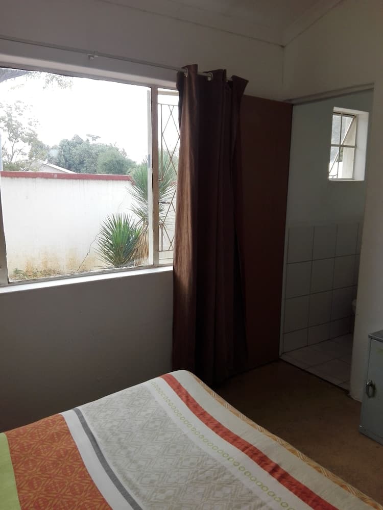 Fourways Backpackers Lodge