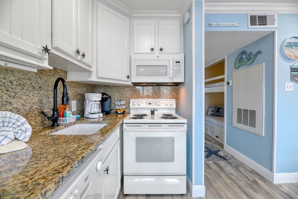 Seascape 1320 1 Bedroom Condo by RedAwning