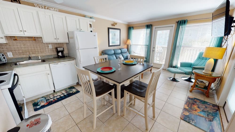 Seascape 2201 2 Bedroom Condo by RedAwning