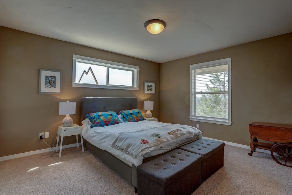 Golden Butte 4 Bedroom Home by RedAwning