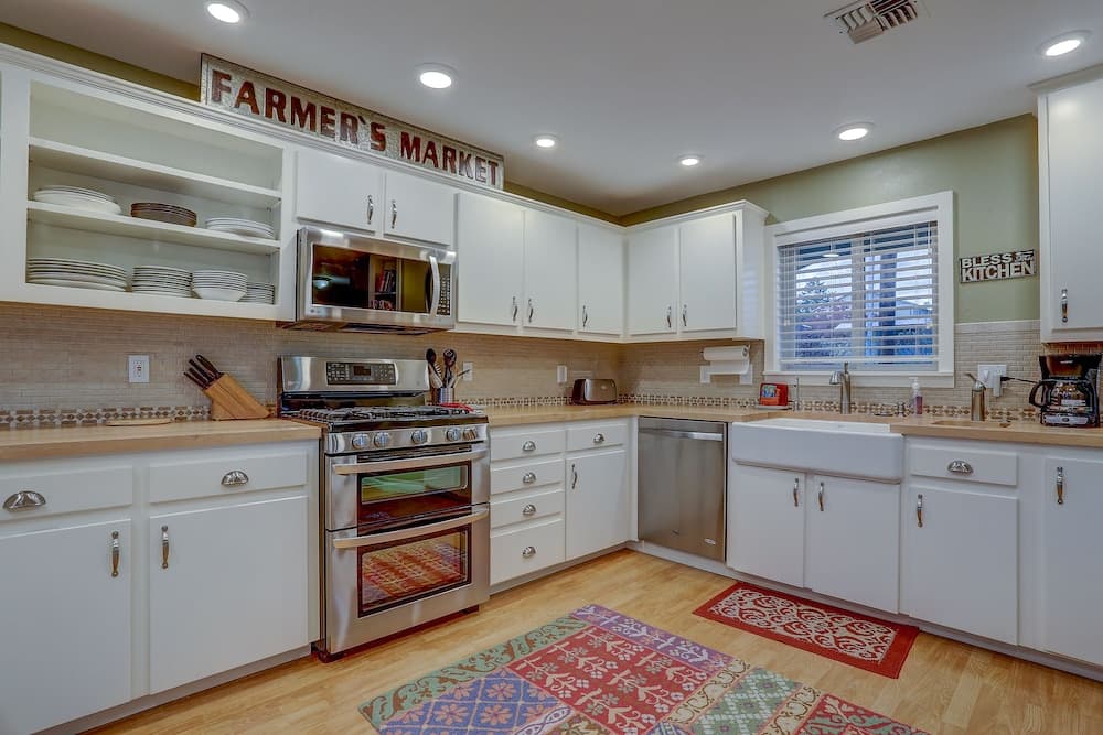 Northern Lights 3 Bedroom Home by RedAwning