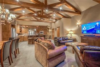Soaring Eagle Chalet