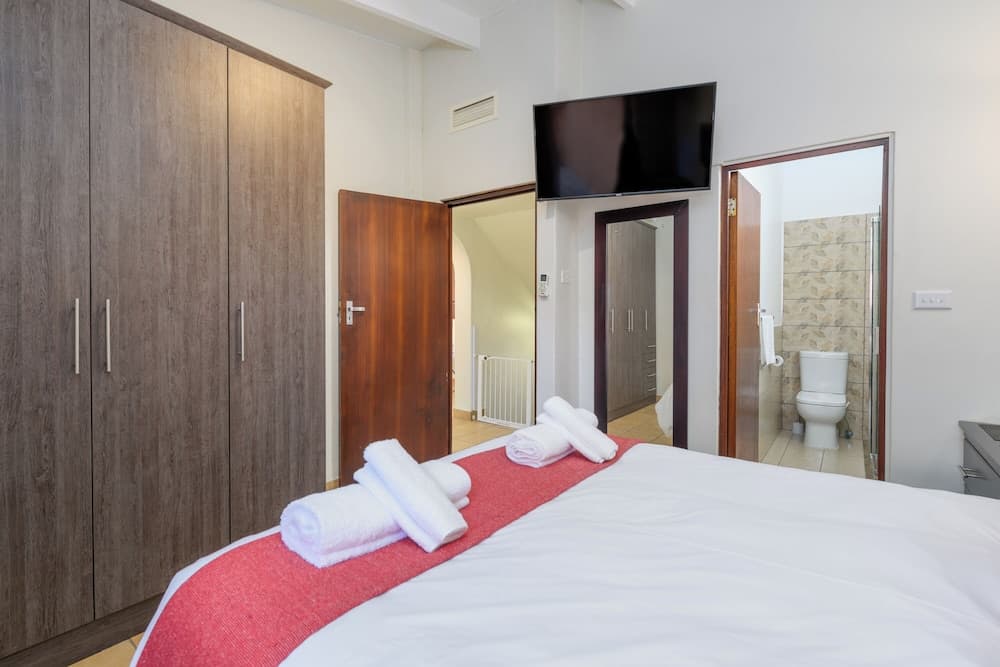 San Lameer Villa Rentals 2816