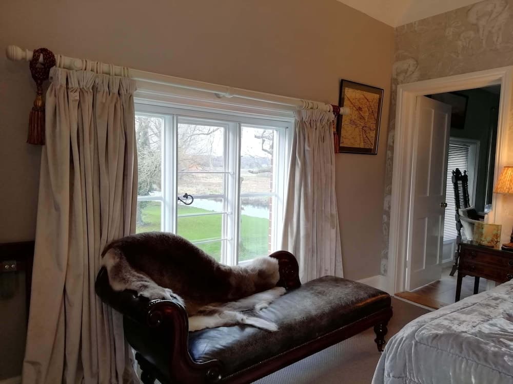 Carrick's At Castle Farm