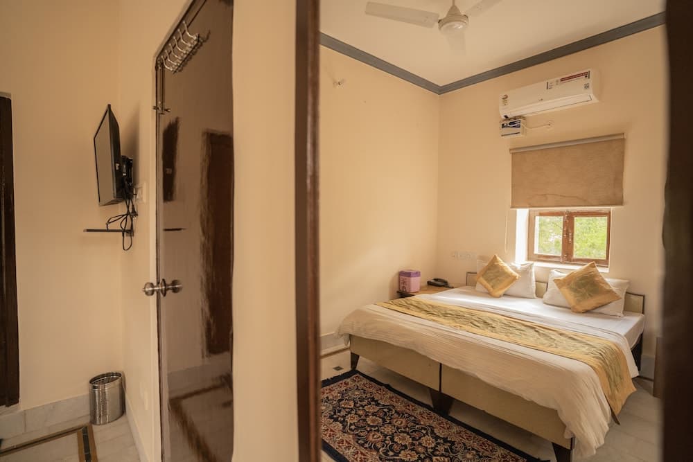 Hotel Chouhan Palace