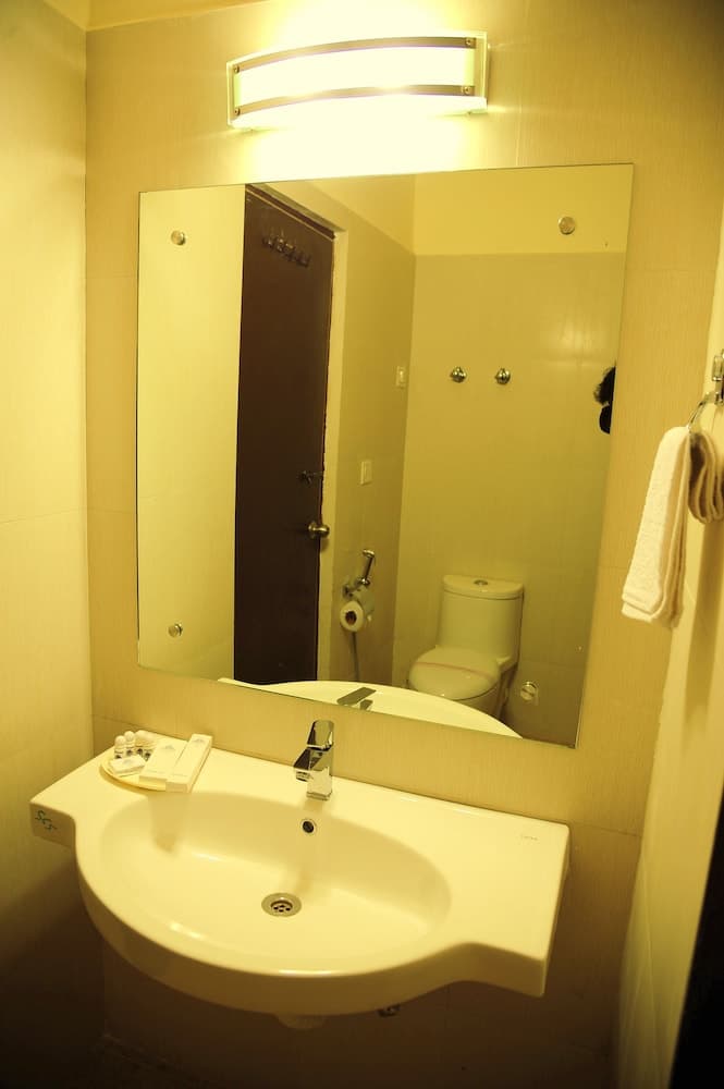 Jassritha Premier Grand Sharan