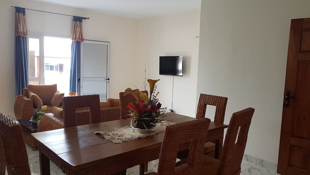 Immeuble Grand Paris De Treichville