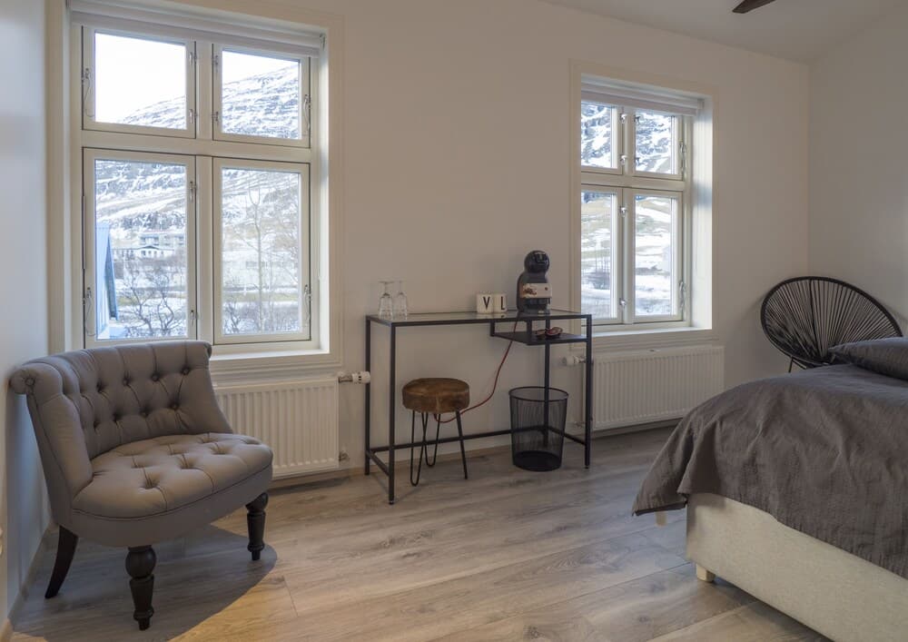 Við Lónið guesthouse