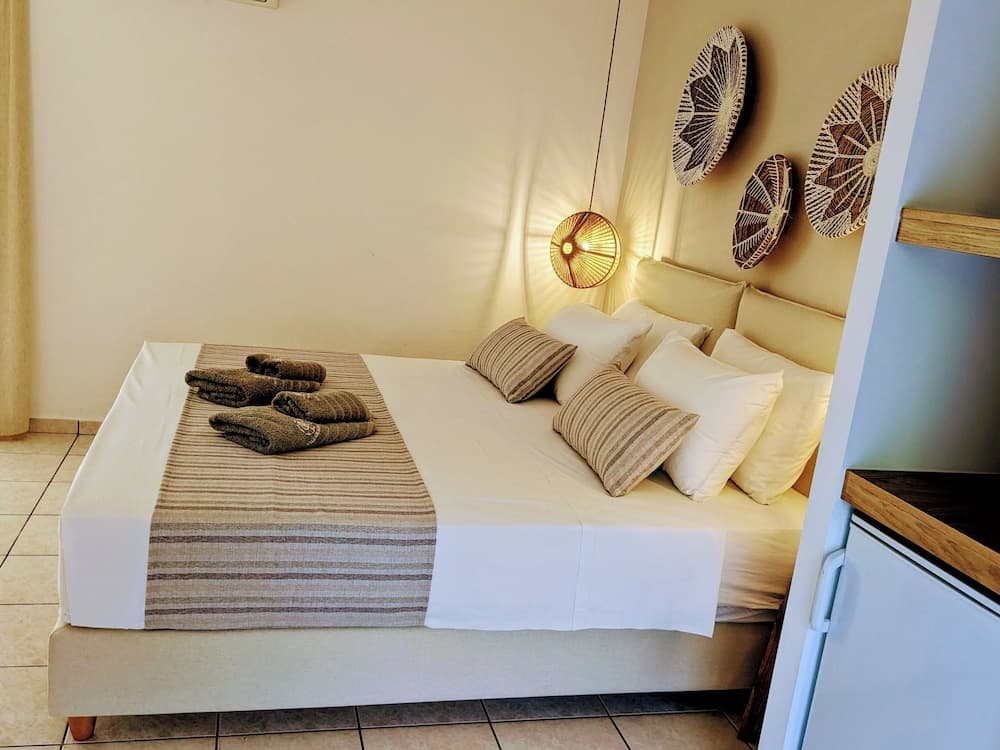 Villa Karina - Near Achladies Beach