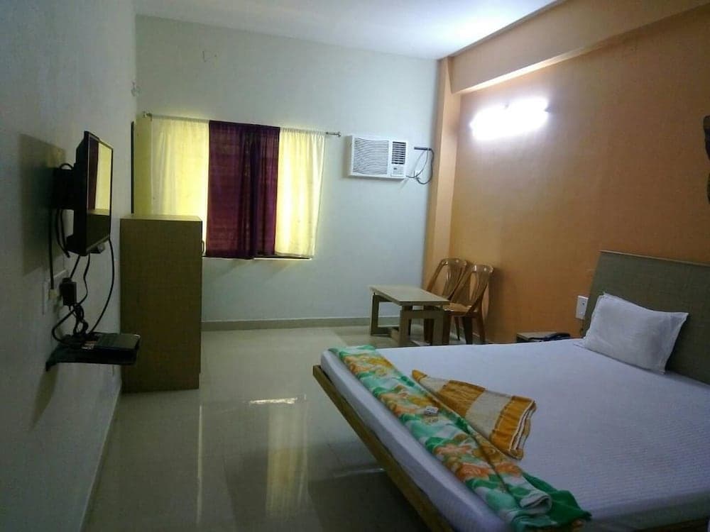 Goroomgo Shree Mandir Palace Puri