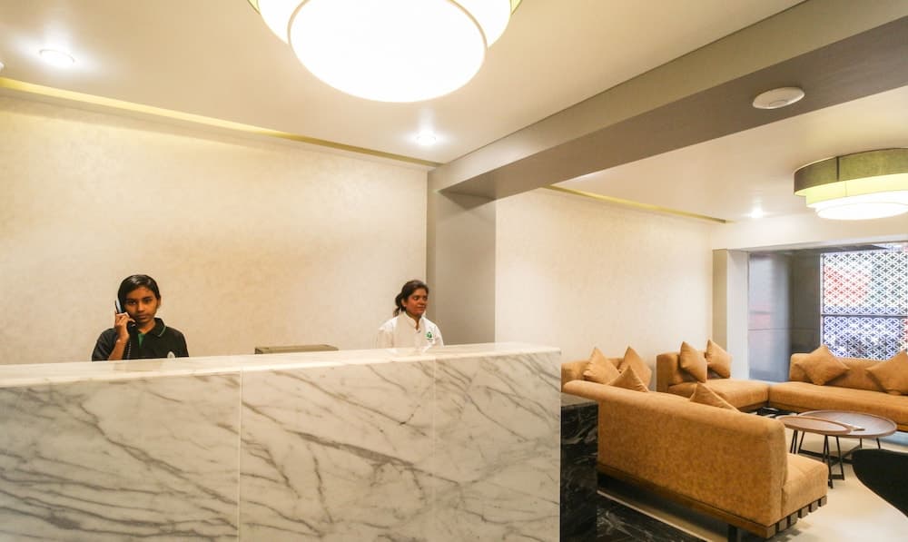 Treebo Elite Residency - 2 Kms From Railway Station