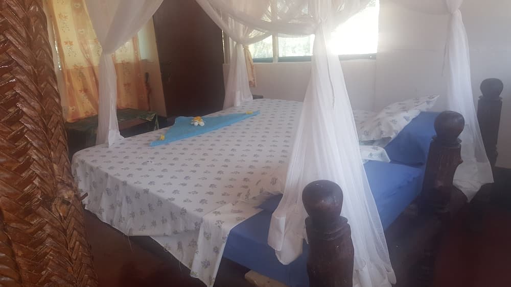 Mafia Beach Bungalows