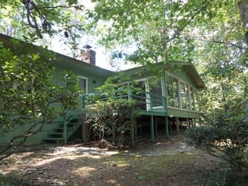 Spacious Home With Wifi, Garage, and BBQ on the Deck - Unit 0114 by Redawning