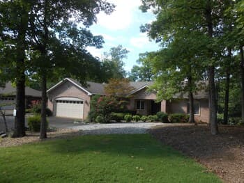 Golfview Home With Gas Grill on the Deck - Unit 0913 by Redawning