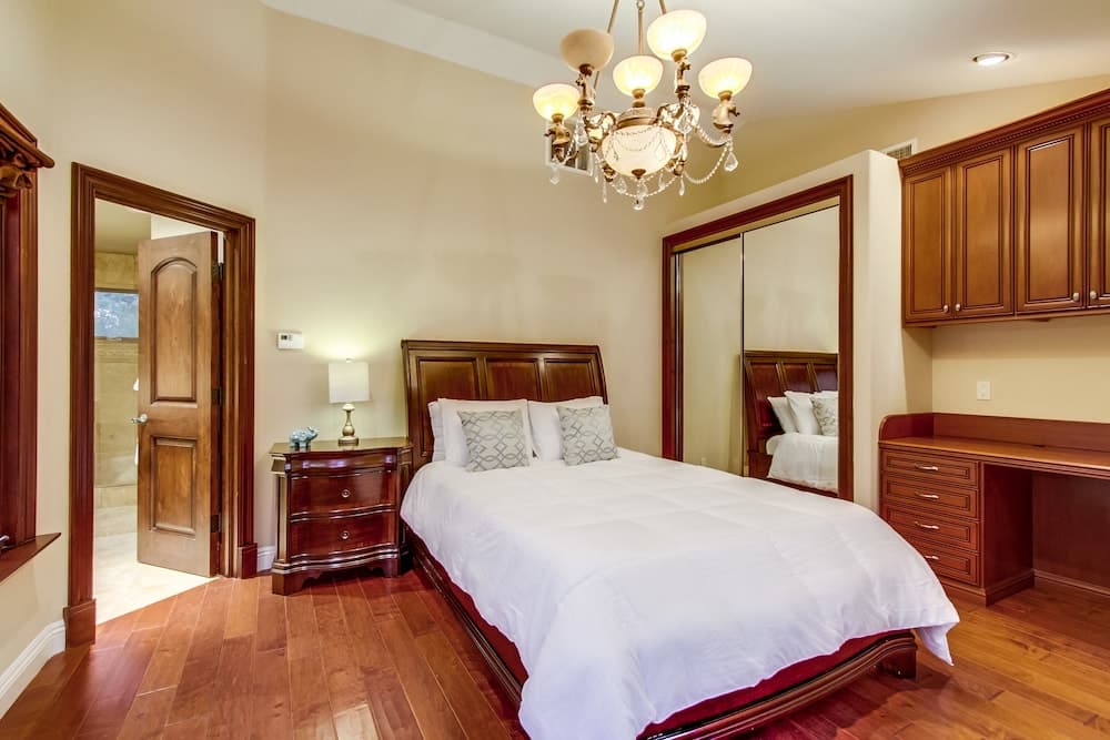 Tropical 5BR La Jolla Retreat by NamaStay