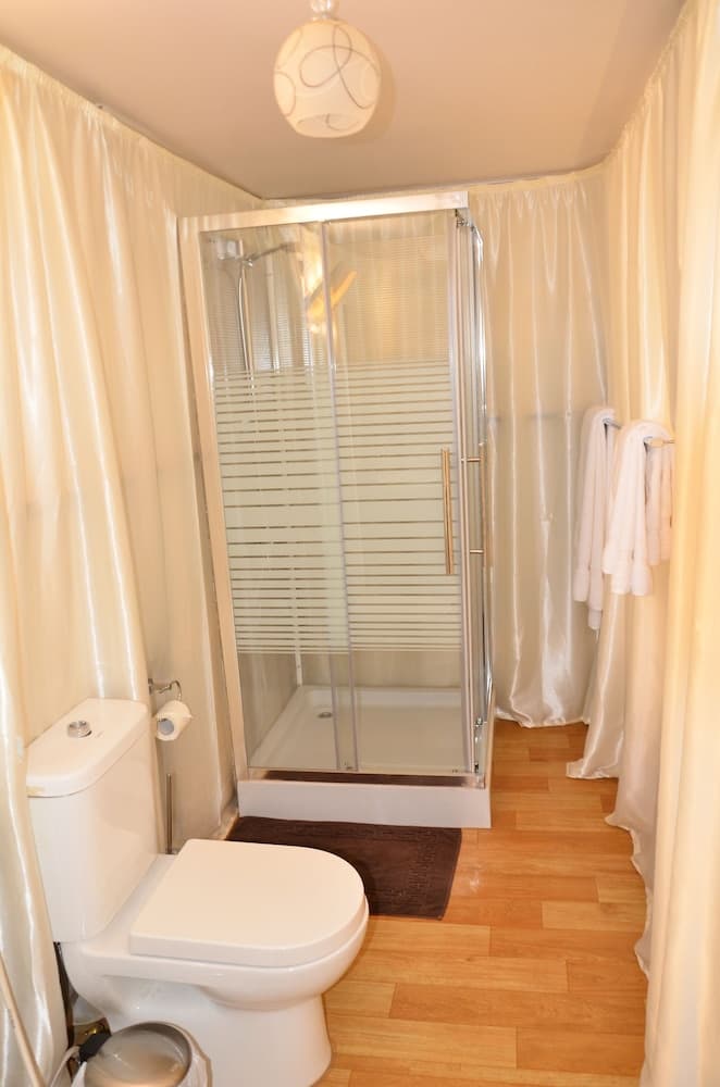 Space Village Luxury Camp