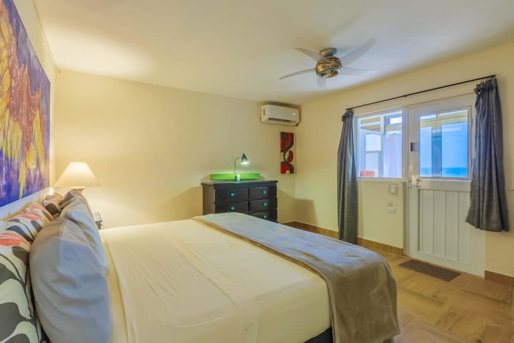 Casa Nueva Esperanza - Downstairs