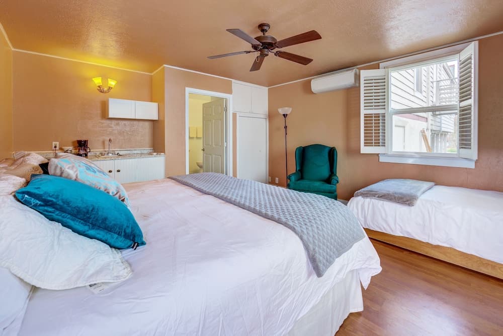 Carlisle Garden Suites