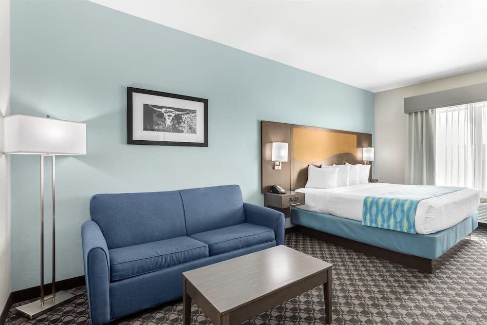 Best Western Plus Waller Hotel