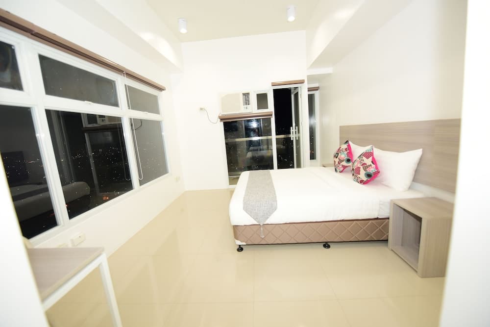 EON Centennial Soho Hotel