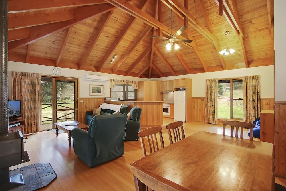 Stoney Creek - On Morses Creek Road