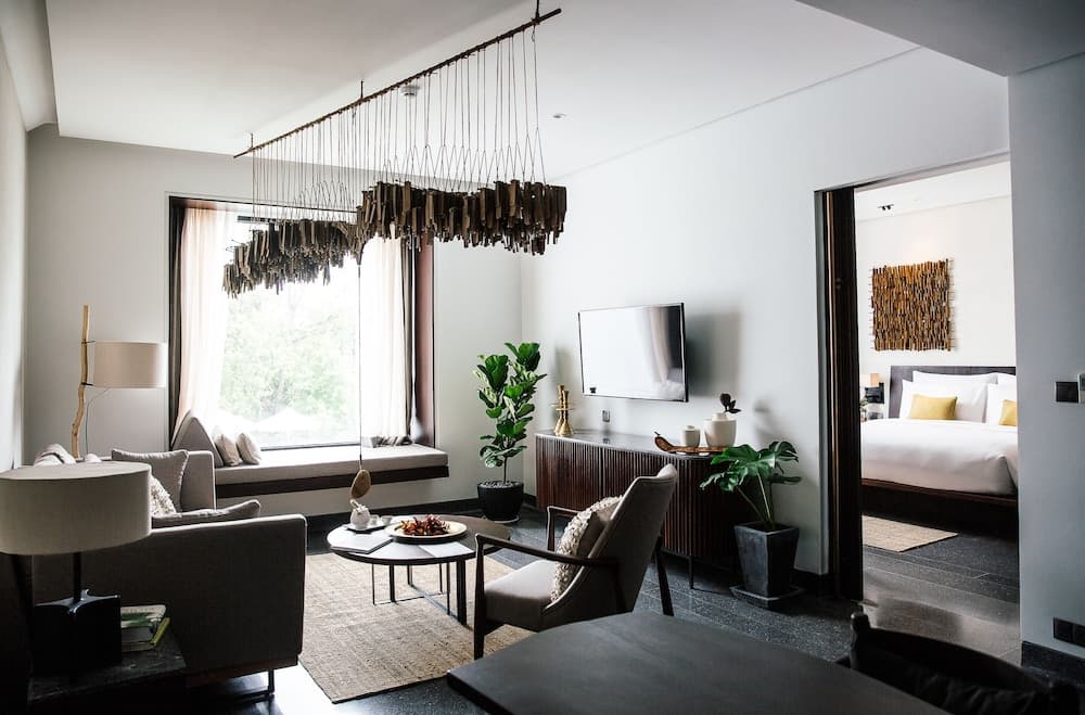 Treeline Urban Resort