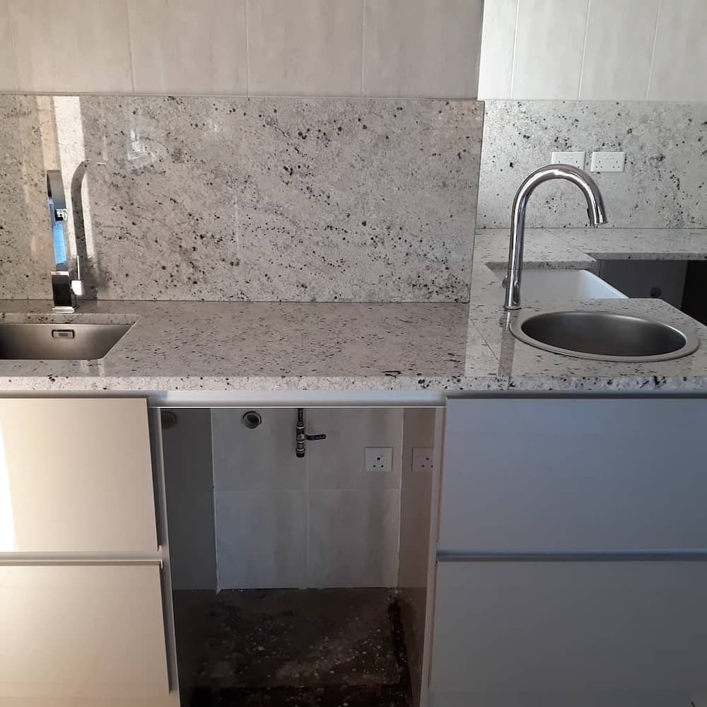 2 Bedroom Executive & Holiday Suburban Home