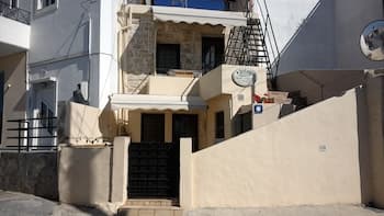 Vintage House Studio's Pitsidia Adults Only