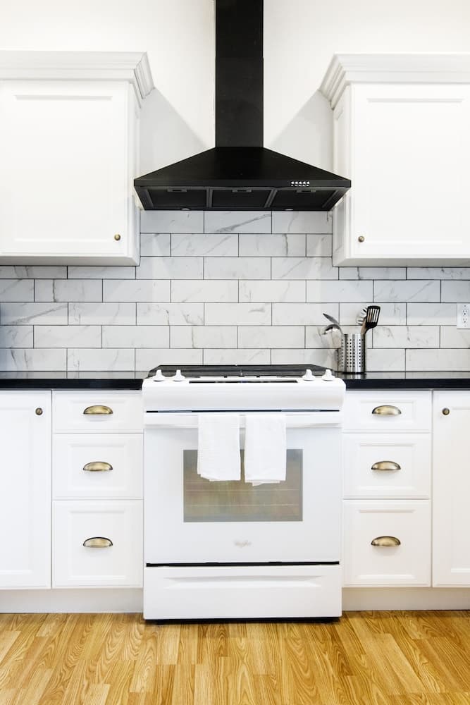 Chateau Monroe - Down to Earth